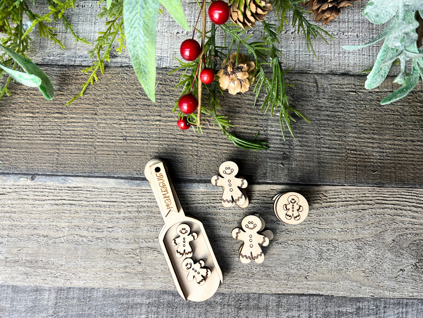 DIY Gingerbread Scoop and Bowl Filler | Bowl Filler, Scoop and Mini-Sign Decorative Tray Set