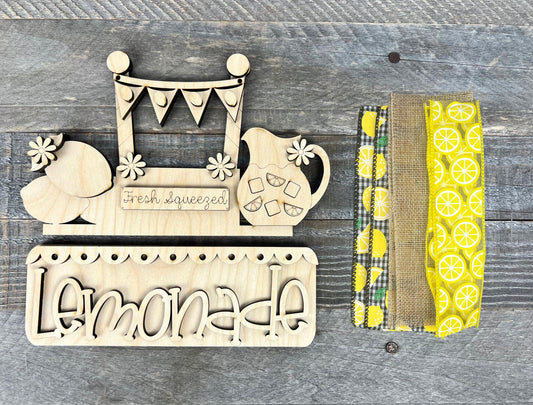 Lemonade Insert for the Jackie Interchangeable 12" Round Hanging Sign